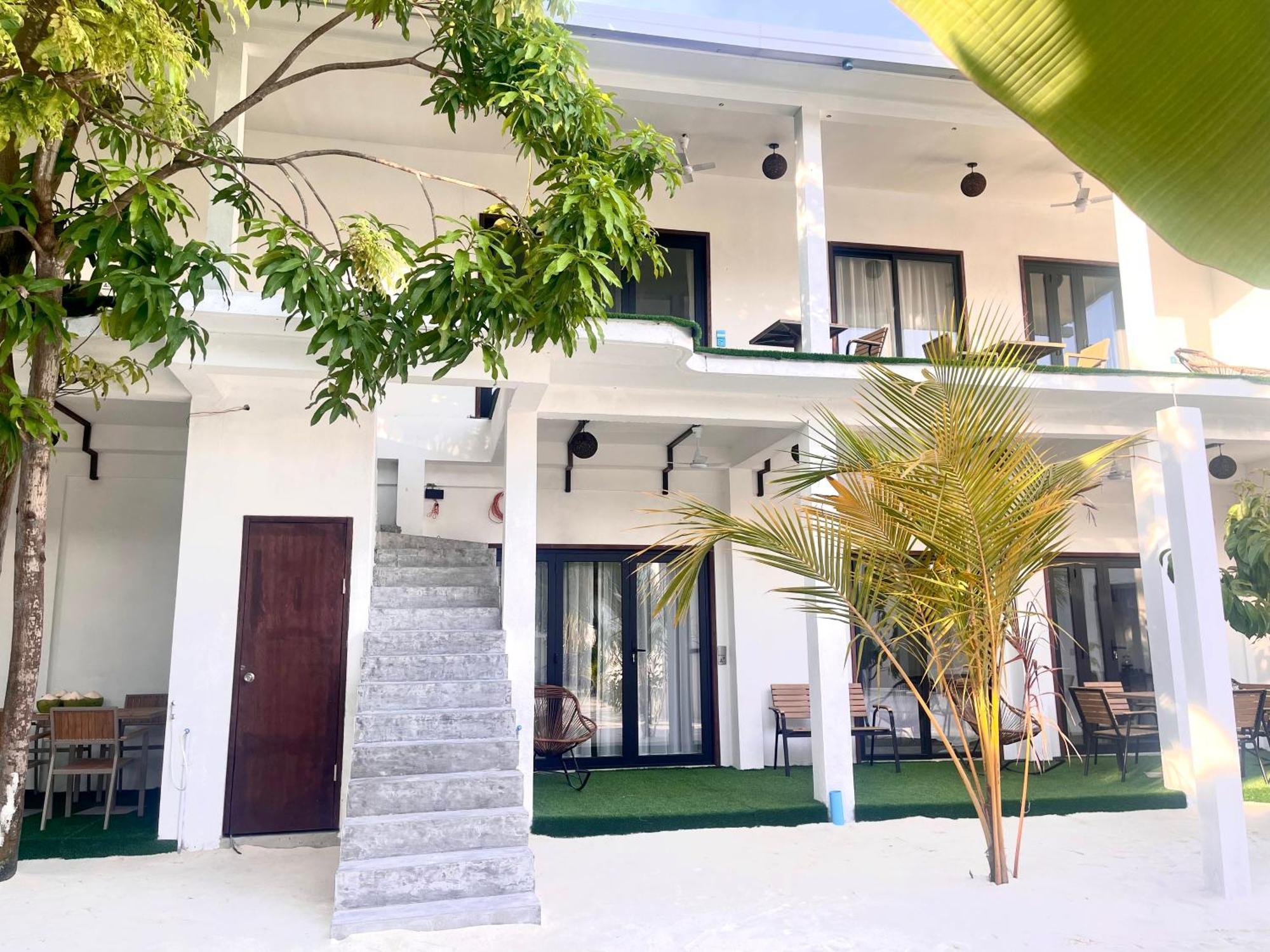 La Palma Suites Ukulhas Island Exterior photo