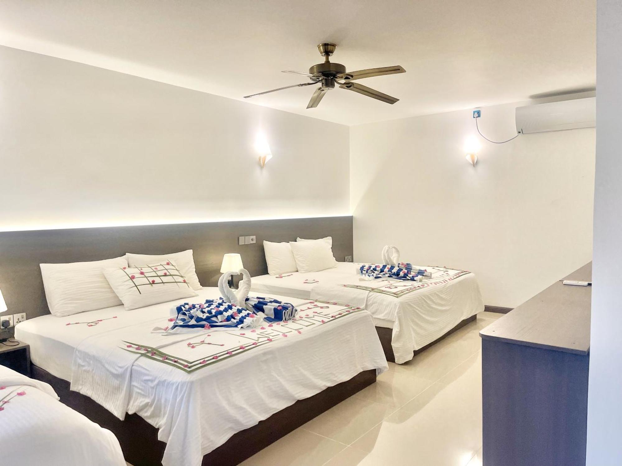 La Palma Suites Ukulhas Island Exterior photo