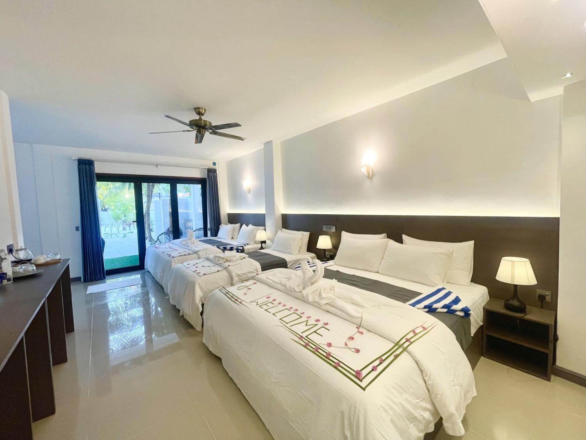 La Palma Suites Ukulhas Island Exterior photo